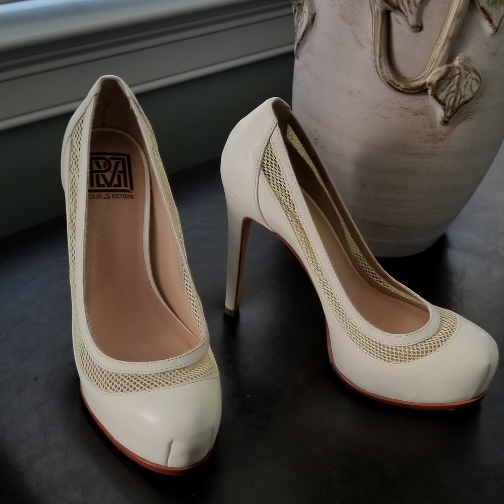 Pour La Victoire Shoes Size 7 1/2